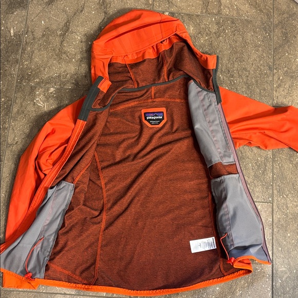Patagonia Orange jacket, M FLAW - Picture 11 of 14